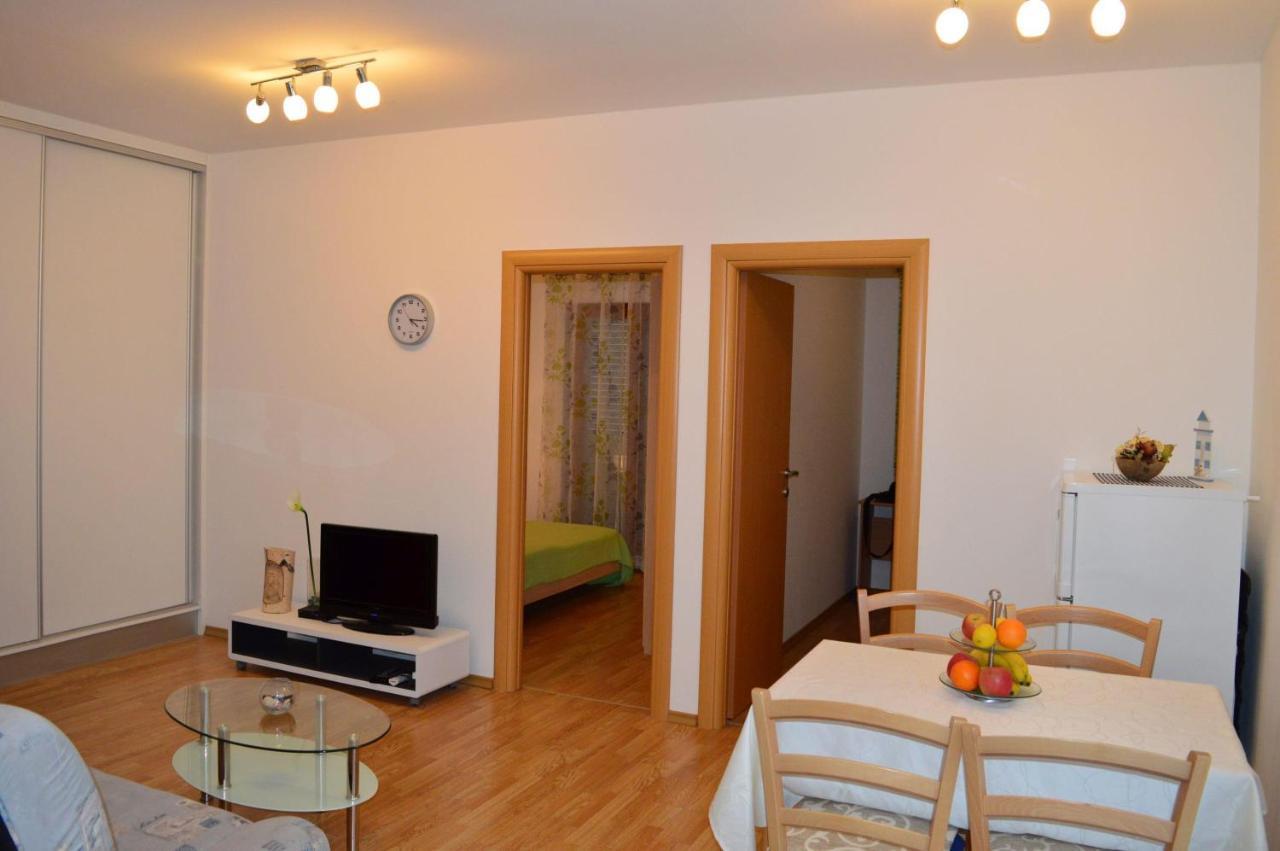 Apartments Vilim Tisno Extérieur photo
