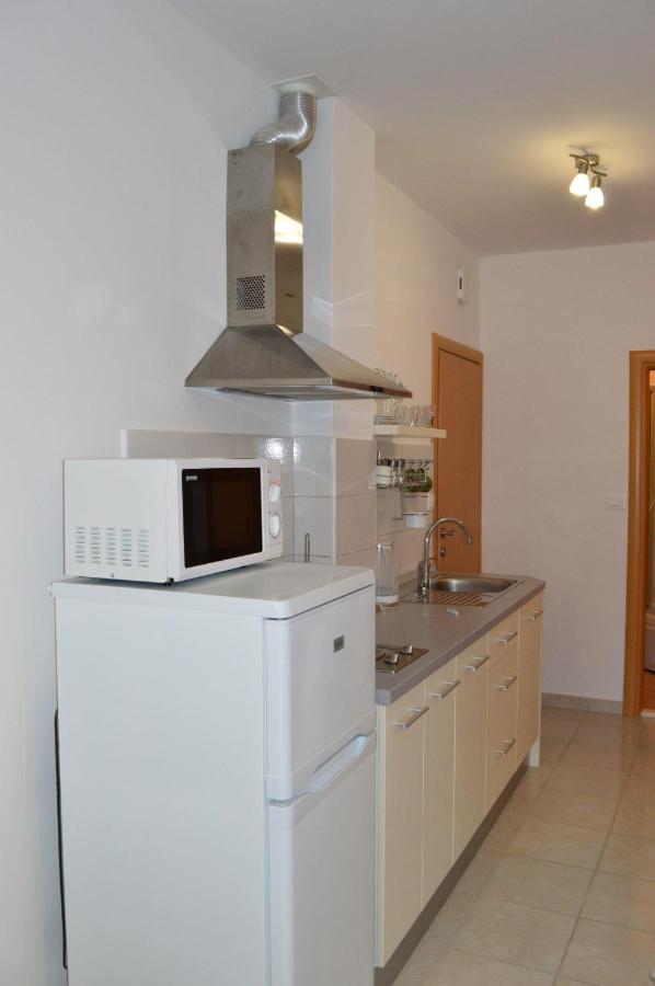 Apartments Vilim Tisno Extérieur photo